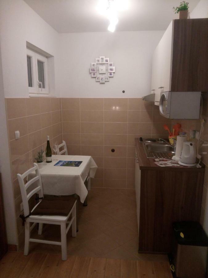 Apartmani Lomar สตารีกราด ภายนอก รูปภาพ