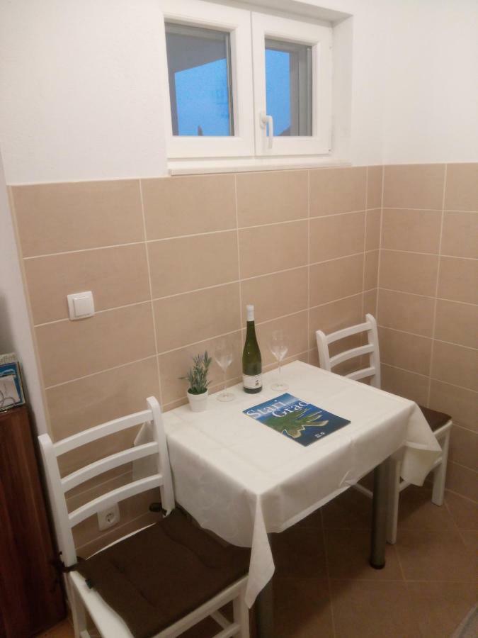 Apartmani Lomar สตารีกราด ภายนอก รูปภาพ